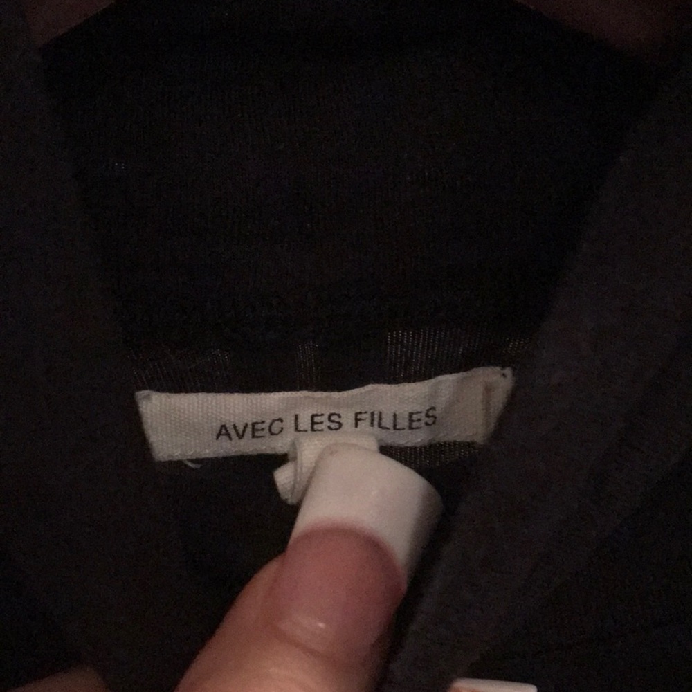 AVEC LES FILLES black short sleeve turtleneck! - Picture 4 of 8